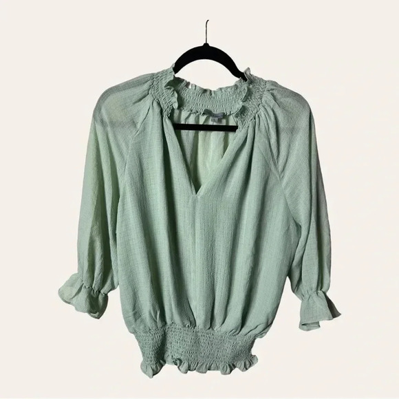 0610. WISHLIST SHORT SLEEVE SMOCKED TOP LIGHT MINT GREEN INโ COLOR SIZE LARGE - Picture 2 of 10